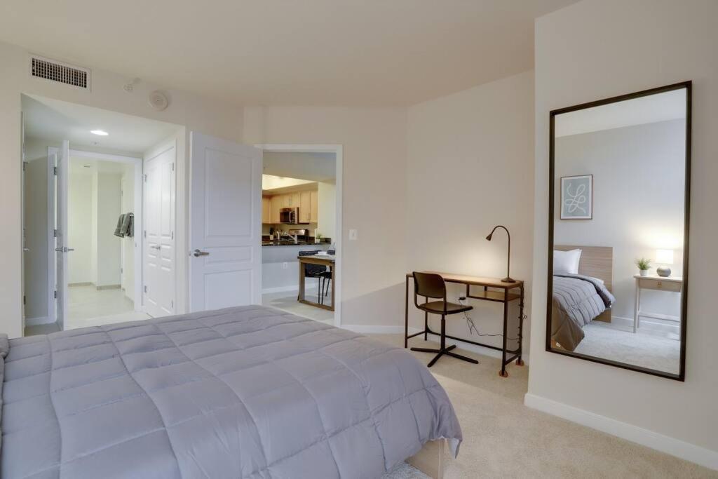 Upscale Comfort Next To Metro And Dining * Arlington